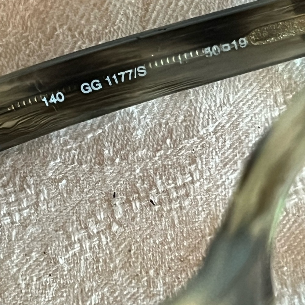 Gucci Frames - image 5